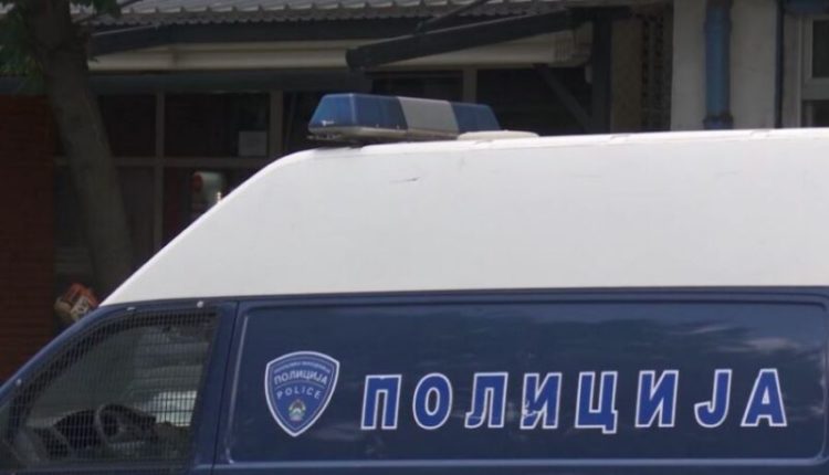 Arrestohet i mituri në Tetovë për vjedhjen e një veture dhe dëmtimin e një tjetre