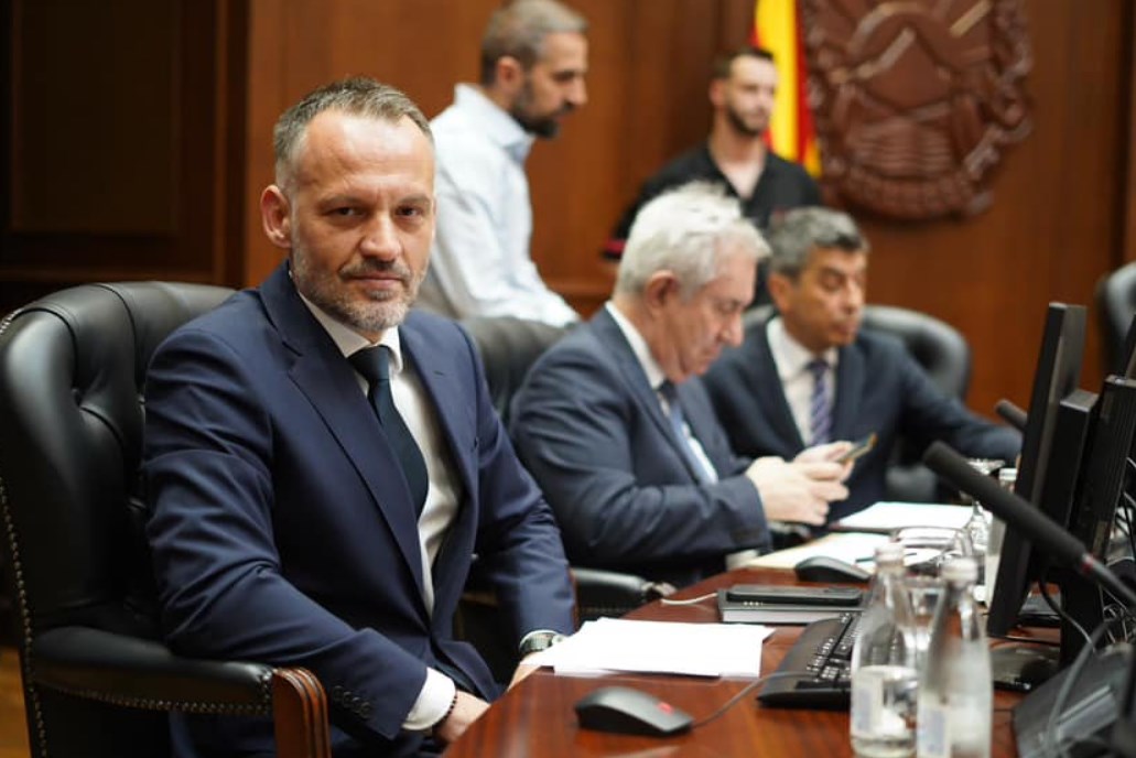 Përdorimi i  Kabinetit të Zëvendëskryeministrit  për aktivitet partiak