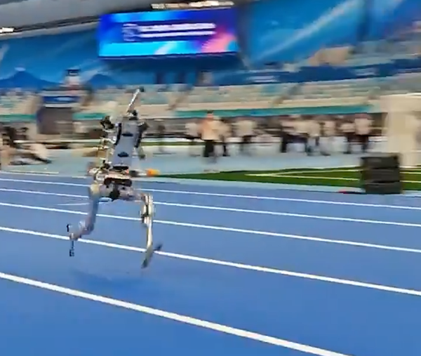 roboti-thyen-rekordin-e-shpejtesise-se-usain-bold-por-pamjet-qe-tregojne-se-teknologjia-ende-ka-gjera-per-te-mesuar-nga-humanet-video